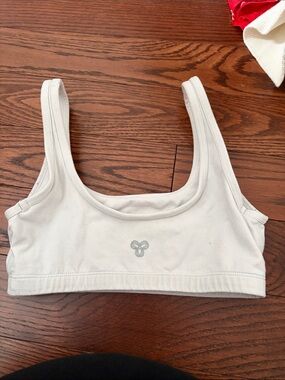 Aritzia White Scoop Crop Bralette